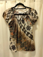 💲⬇️! 2 Boho Peasant Tops Autumn Colors