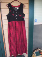 LAST CHANCE B4 STORAGE: Bobbie Brooks Holiday Christmas Dress