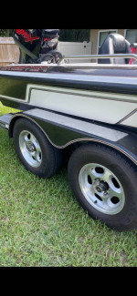 2001 Skeeter Bass Boat