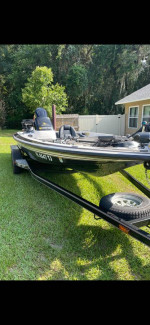2001 Skeeter Bass Boat