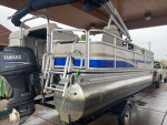 2008 Harris Sunliner pontoon w/ 60 HP Yamaha 4 Stroke and Bunk trailer