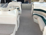 2001 Bennington pontoon 22 foot mercury with Trailer