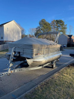 2015 SunChaser Pontoon Boat