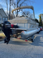 2015 SunChaser Pontoon Boat