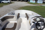 2020 Bayliner E18