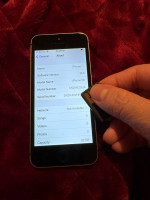 Like New Apple iPhone SE A1662 32GB Unlocked Very clean from Non-smoking and non