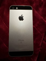 Like New Apple iPhone SE A1662 32GB Unlocked Very clean from Non-smoking and non