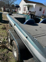 1994 Javelin Bass BOAT