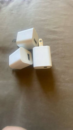 3 Phone chargers Cube for Apply iphone or Samsung phone charger