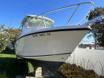 2008 Mako 264 Express Pilothouse