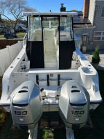 2008 Mako 264 Express Pilothouse