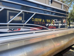 2022 Sun Tracker 22 dlx xp3 party barge