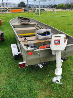I GOT 2.14 ft fishing boats no leaks very good boat