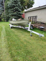 I GOT 2.14 ft fishing boats no leaks very good boat