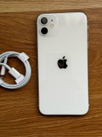 IPhone 11 64g Boost Mobile
