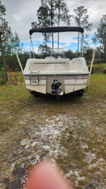 1999 Regal Destiny 200 Deck Boat