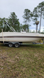 1999 Regal Destiny 200 Deck Boat
