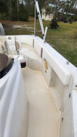 1999 Regal Destiny 200 Deck Boat