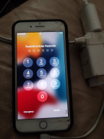 IPHONE  8 Plus 64 Gigabyte unlock Work Great - Glass crack