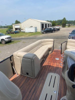 2017 Avalon 2785 ENT Catalina excalibur