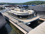 2012 Manitou Oasis 22’ Pontoon Boat