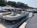 2012 Manitou Oasis 22’ Pontoon Boat