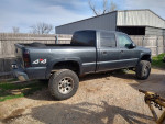 2004 GMC 2500 4 DOOR 4x4 6.0 ENGINE 6 INCH LIFT KIT