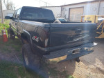 2004 GMC 2500 4 DOOR 4x4 6.0 ENGINE 6 INCH LIFT KIT