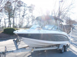 2014 Chaparral 21 ft , 5.0 V-8 Mercruiser, Aluminum Trailer