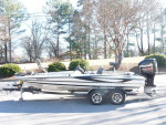 Triton 19 Ft Bass Boat, Mercury 225 HP with LOW HOURS