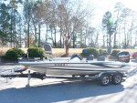 Triton 19 Ft Bass Boat, Mercury 225 HP with LOW HOURS