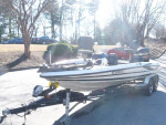 Triton 19 Ft Bass Boat, Mercury 225 HP with LOW HOURS