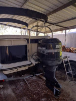 2001 Smoker Craft Deck Boat
