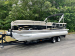 🔥09 BERKSHIRE TRITOON with 225HP ENGINE & TRAILER….RUNS GREAT!!