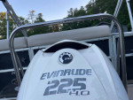 🔥🔥2009 BERKSHIRE TRITOON with TRAILER & 225HP ENGINE!!!