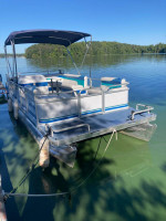 20 Foot Sweetwater Pontoon