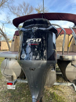 2019 25 ft Aqua Patio 255 ULC