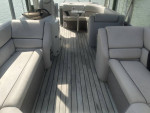 '14 Tahoe Vista Funship W / Trailer.Boat is in very good condition