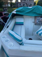 1993 Rinker 260 Fiesta Vee