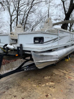 2006 Crest Pontoon 25’ XRS III