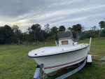 Wellcraft 18 ft open fisherman with trailer
