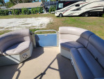 2014 bennington  20ft Pontoon
