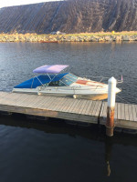 21 foot Sea-Ray Cuddy Cabin
