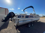 2015 SunTracker DLX 24