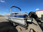 2015 SunTracker DLX 24