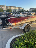 99 crestliner 70hp Johnson