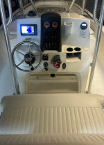 2011 24-foot Boston Whaler 230 Dauntless