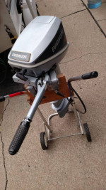 Evinrude 9.9 Outboard Motor