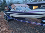 Skeeter fish and ski