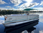 Crest 25 ft pontoon